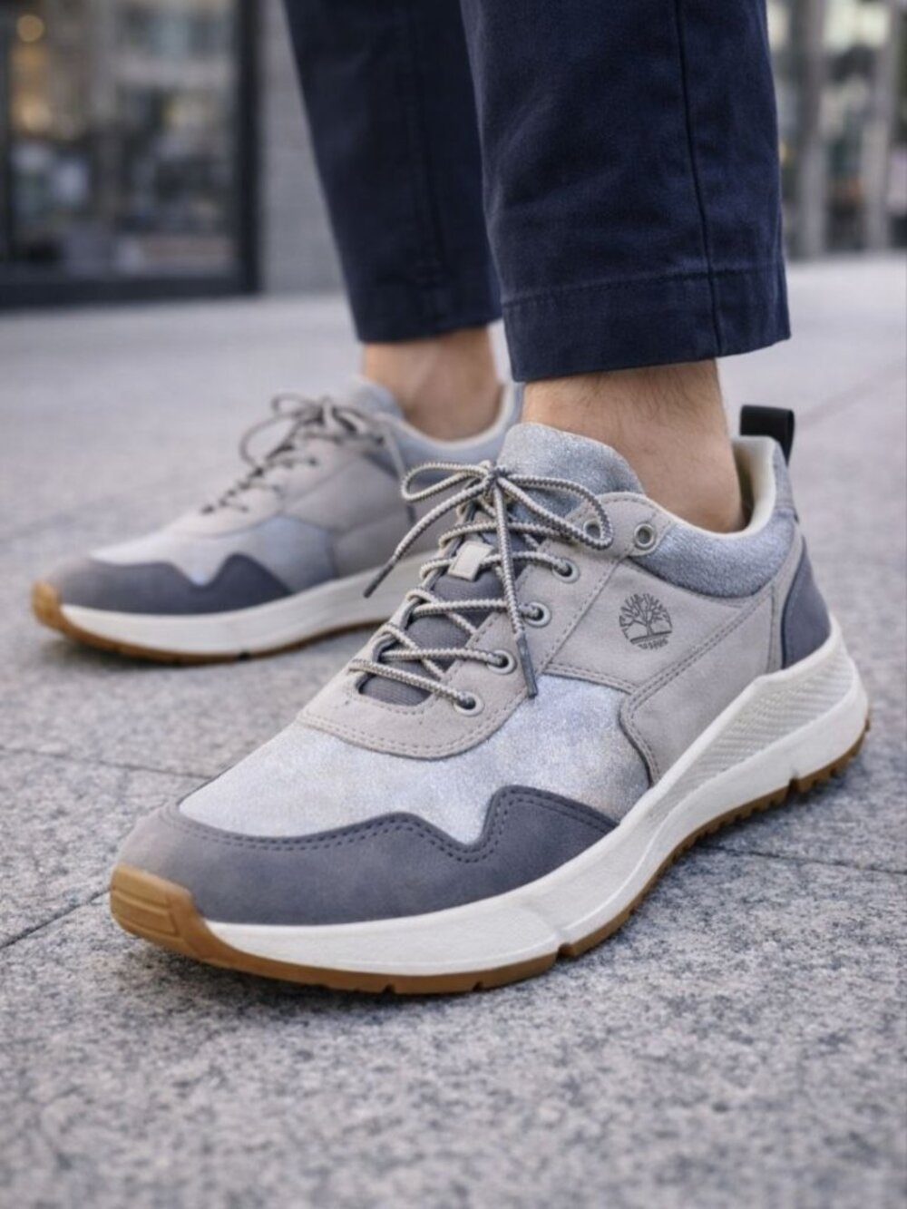 Timberland Sneakers Gray Leather Suede Lace Up Size US 9.5 EU 41 Casual Comfort